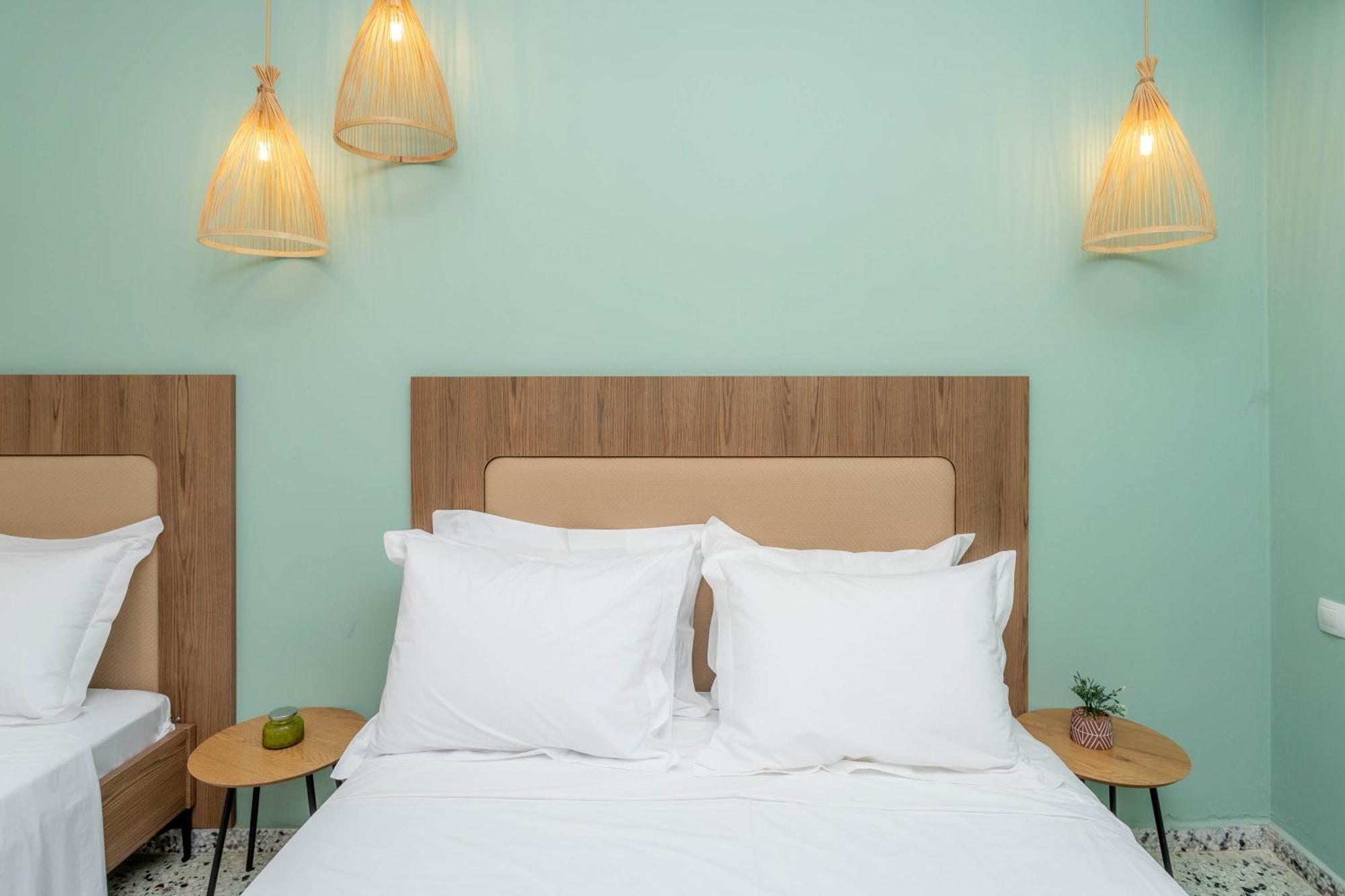 Pteleo Apartments เตเลออส ภายนอก รูปภาพ