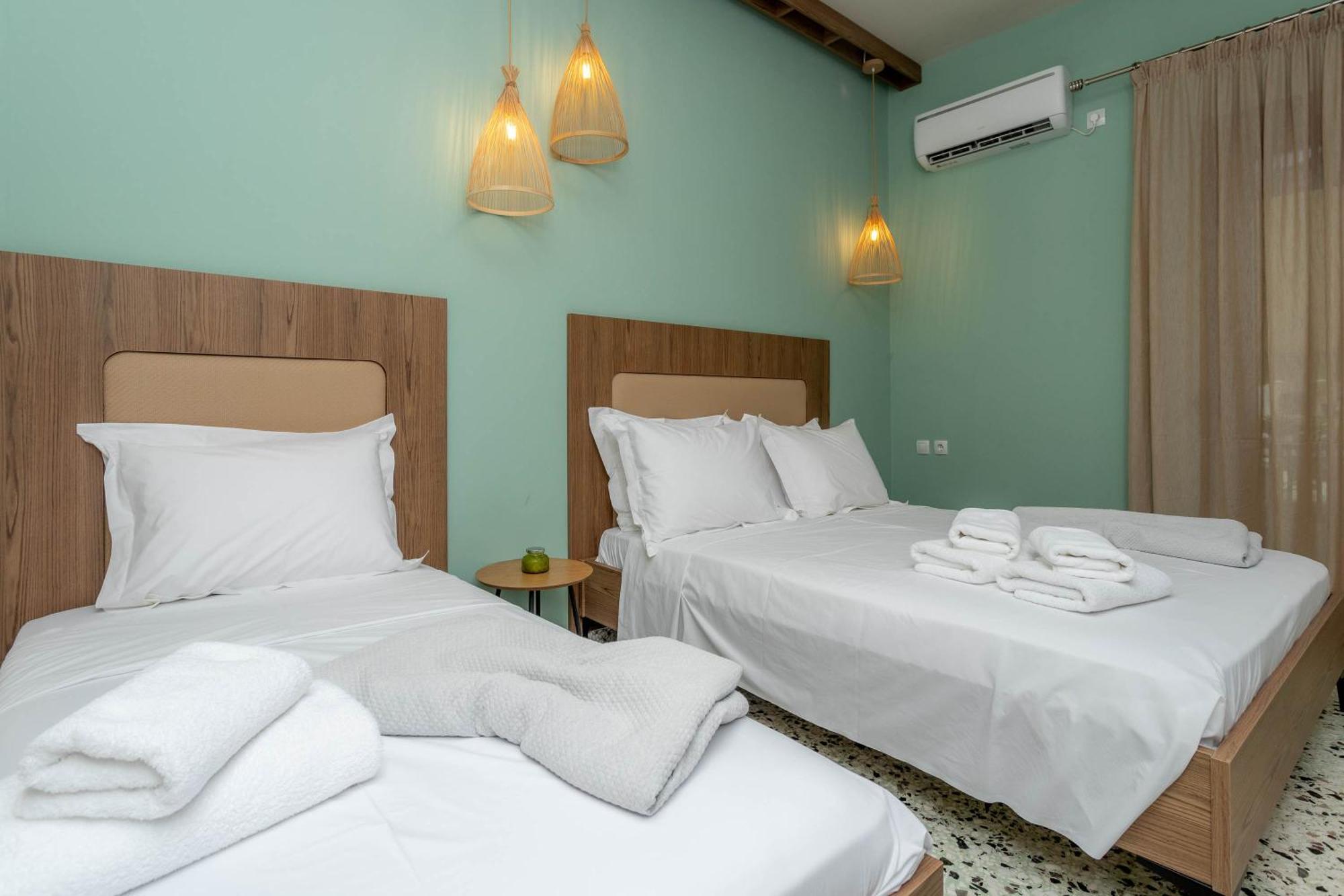 Pteleo Apartments เตเลออส ภายนอก รูปภาพ