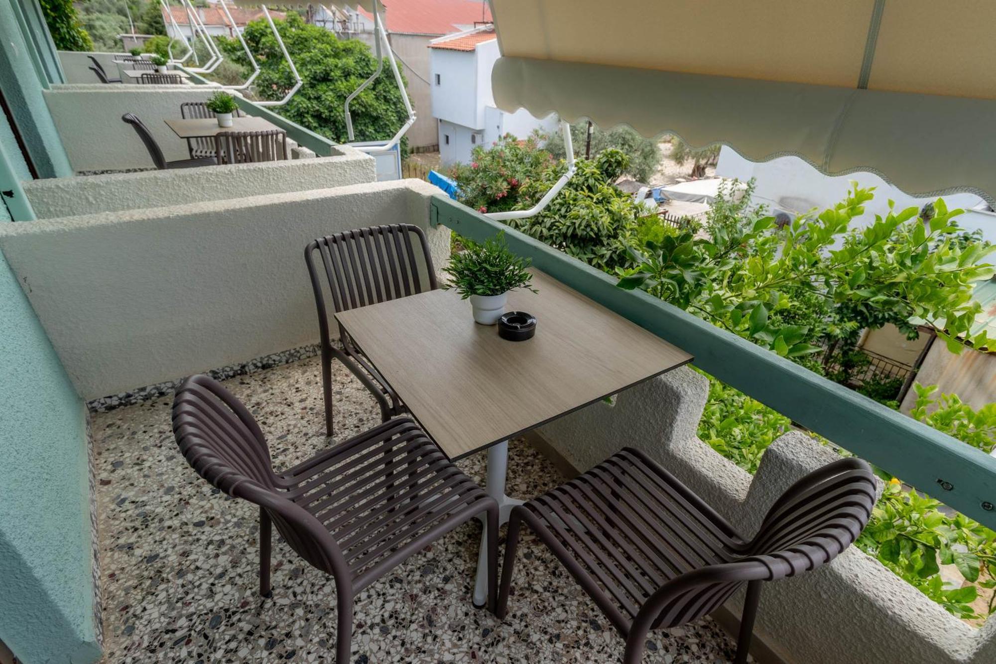 Pteleo Apartments เตเลออส ภายนอก รูปภาพ