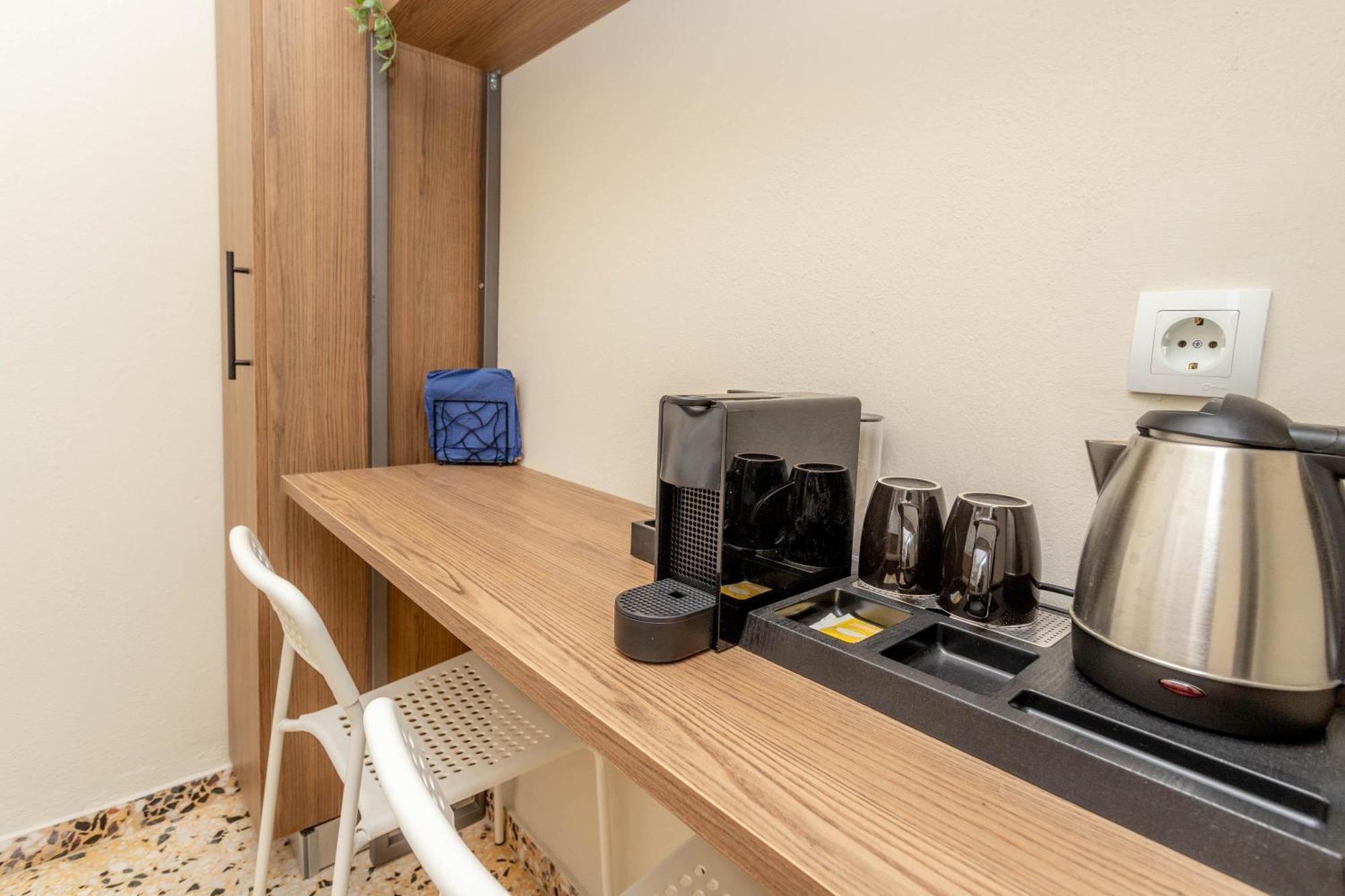 Pteleo Apartments เตเลออส ภายนอก รูปภาพ